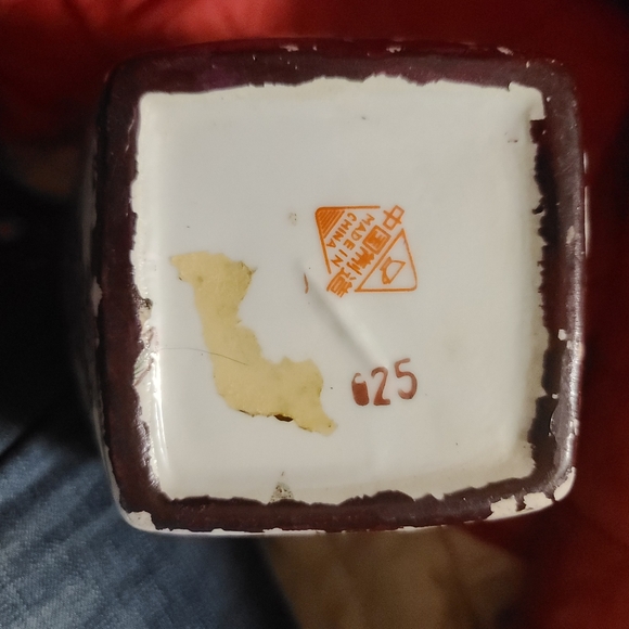 Figure - Picture 10 of 11